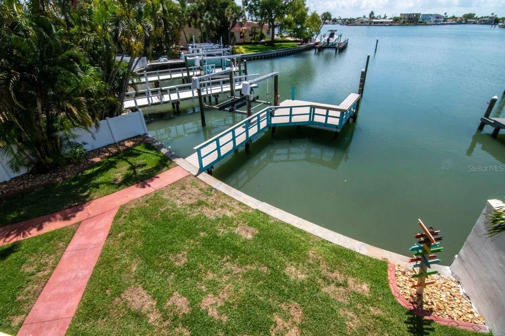 7025 BOCA CIEGA DRIVE St Pete Beach, FL 33706