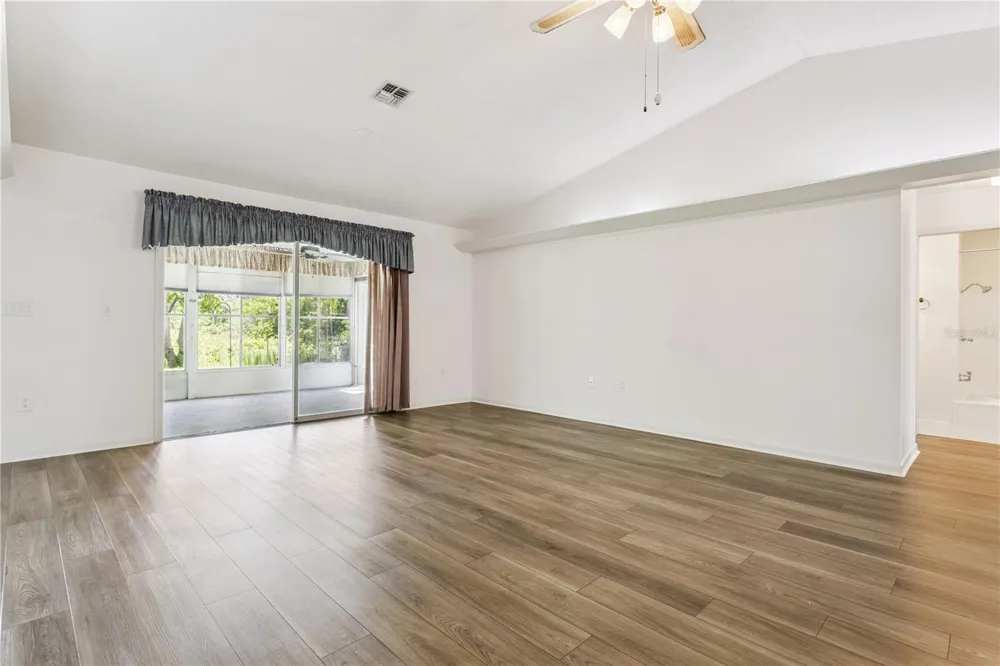 32 GORDON COURT Leesburg, FL 34788