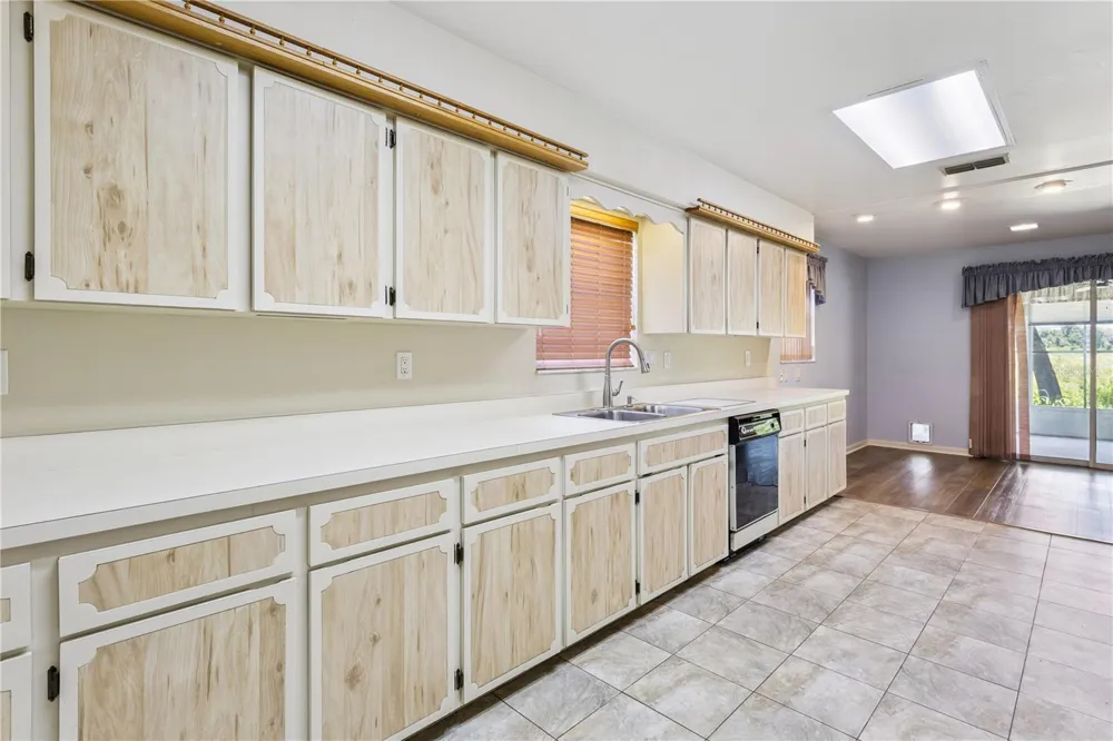 32 GORDON COURT Leesburg, FL 34788