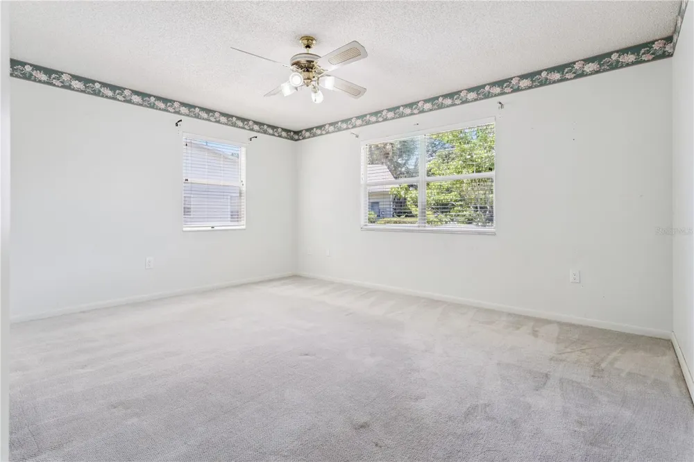 32 GORDON COURT Leesburg, FL 34788