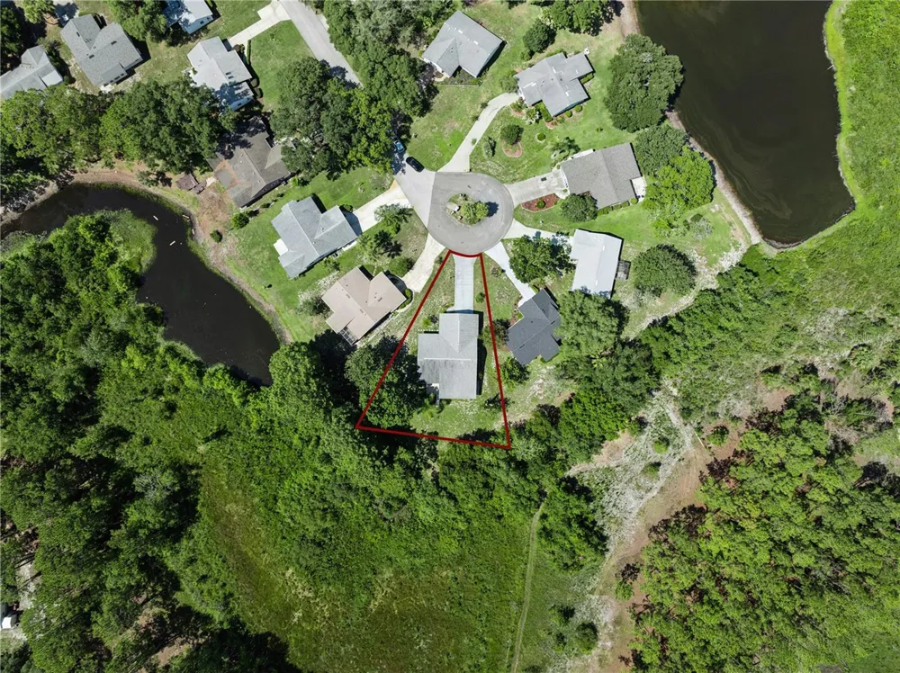 32 GORDON COURT Leesburg, FL 34788