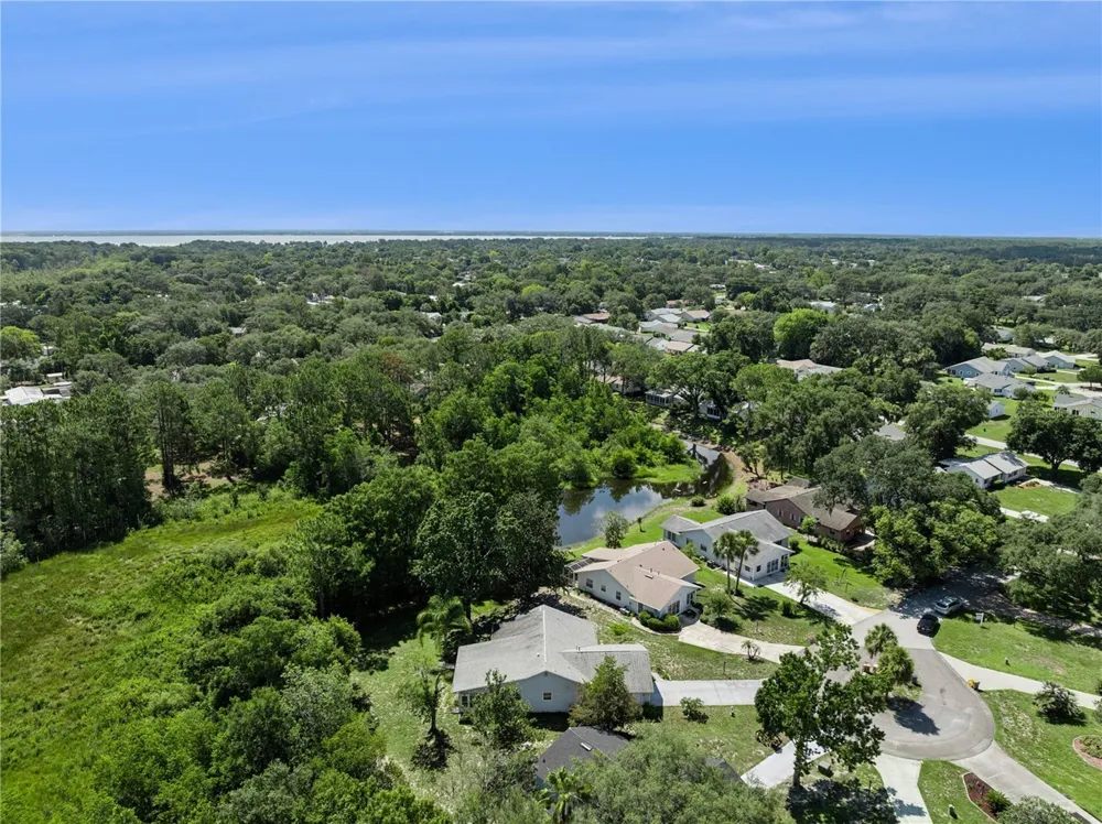 32 GORDON COURT Leesburg, FL 34788