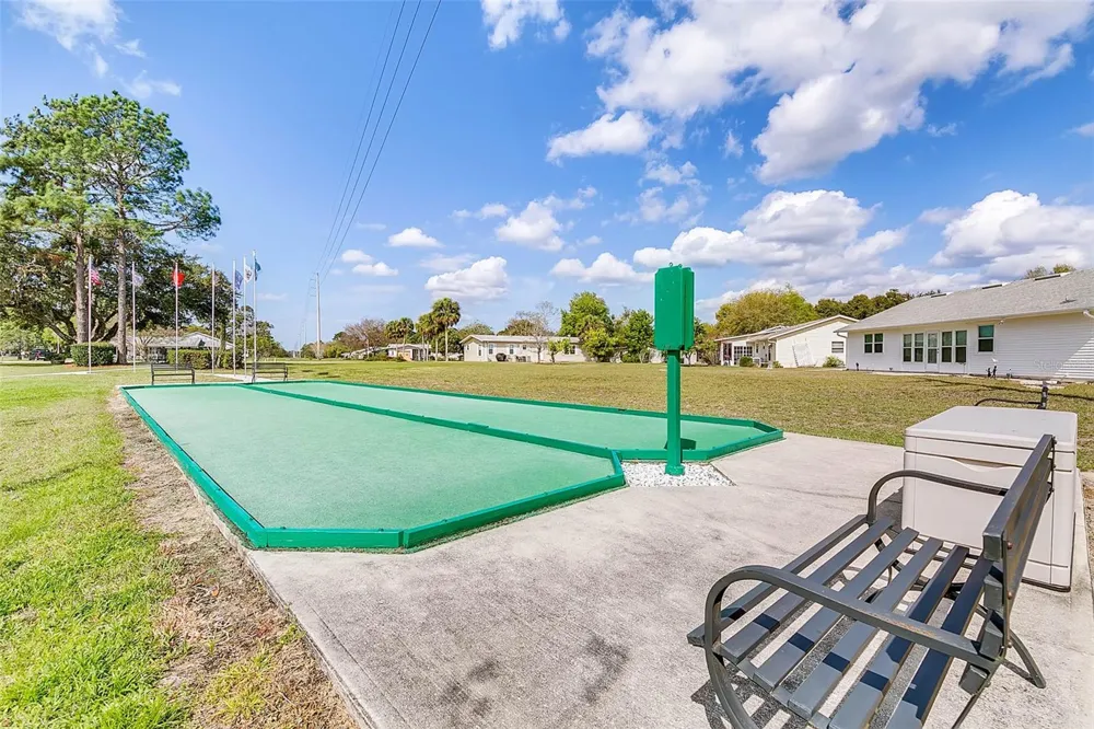 32 GORDON COURT Leesburg, FL 34788