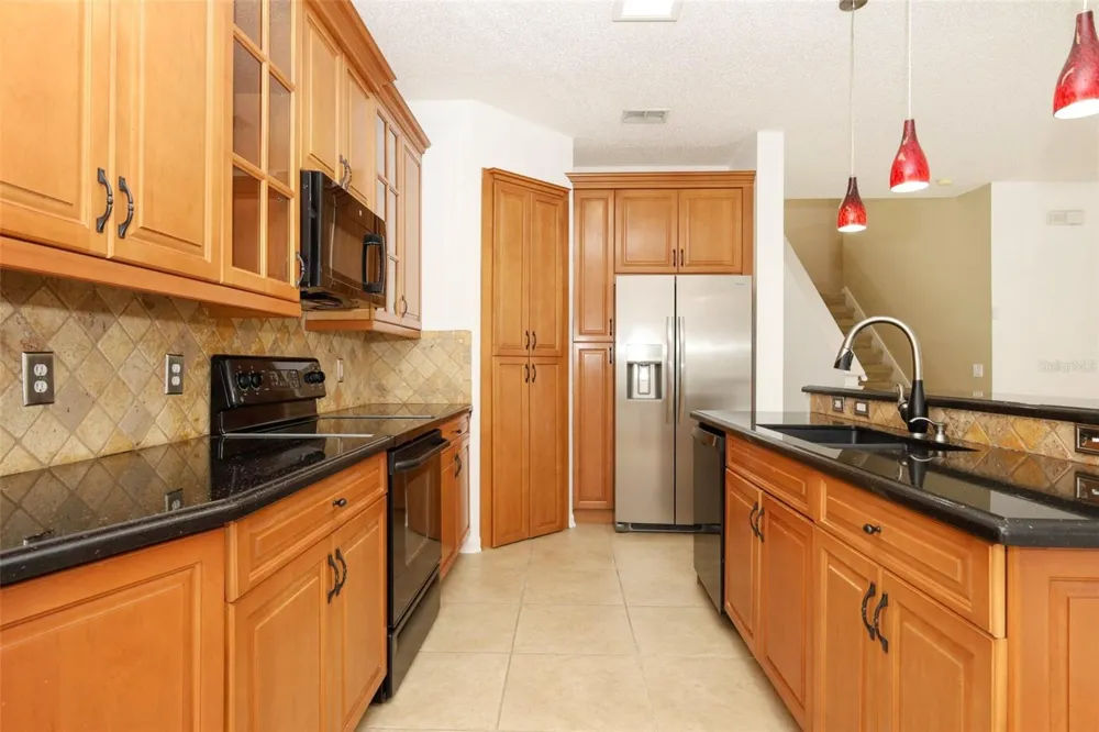 4715 AGUILA PLACE Orlando, FL 32826