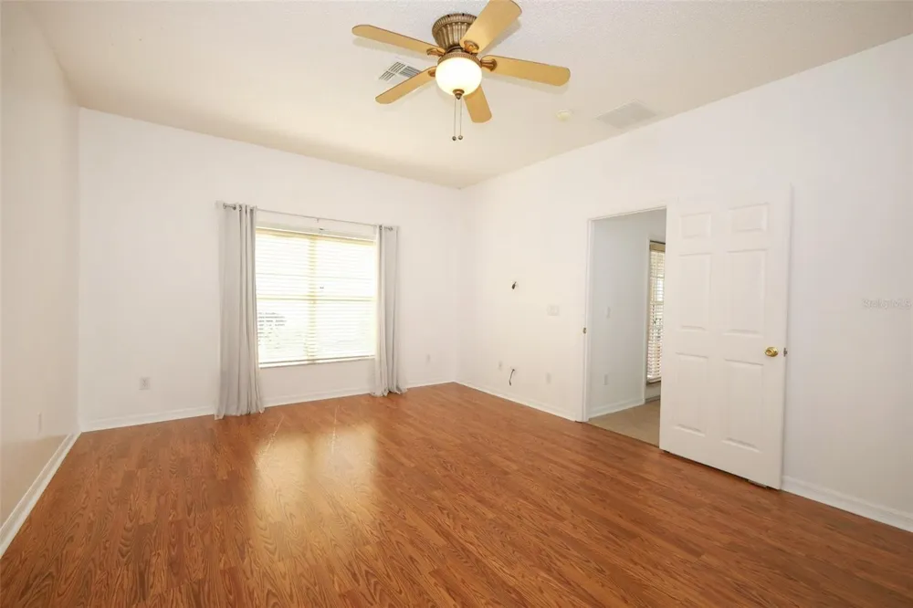 4715 AGUILA PLACE Orlando, FL 32826