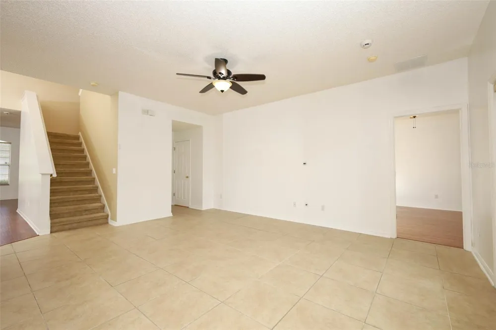 4715 AGUILA PLACE Orlando, FL 32826
