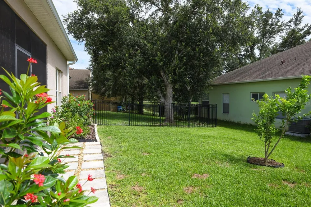 4715 AGUILA PLACE Orlando, FL 32826