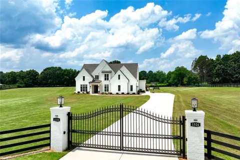 1526 Clover Lane