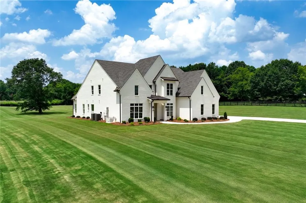 1526 Clover Lane Bishop, GA 30621