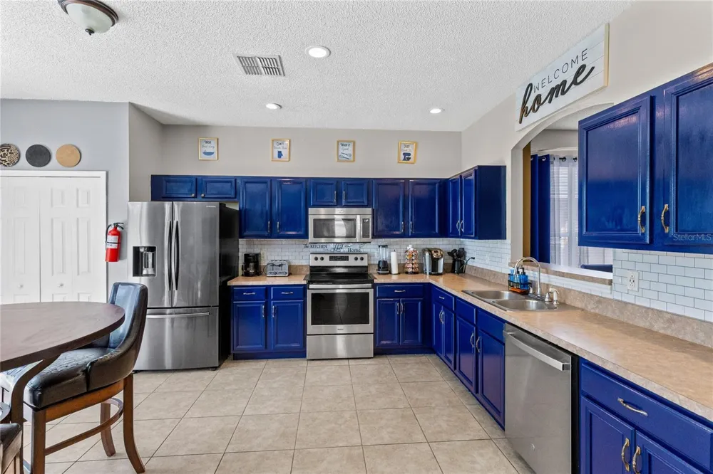 180 HIDEAWAY BEACH LANE Kissimmee, FL 34746