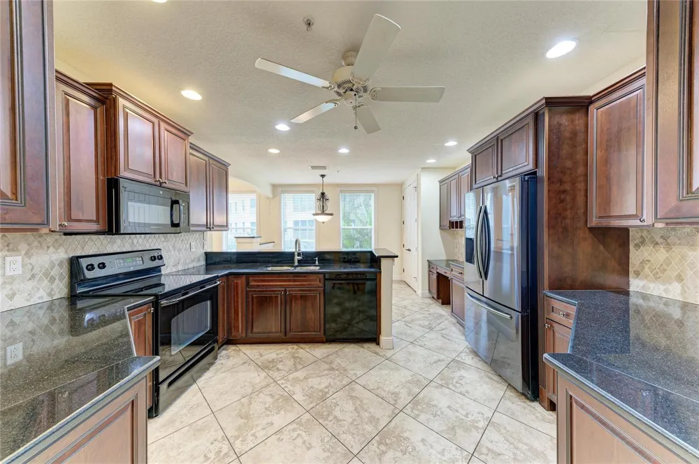 5200 MANORWOOD DRIVE #2D Sarasota, FL 34235