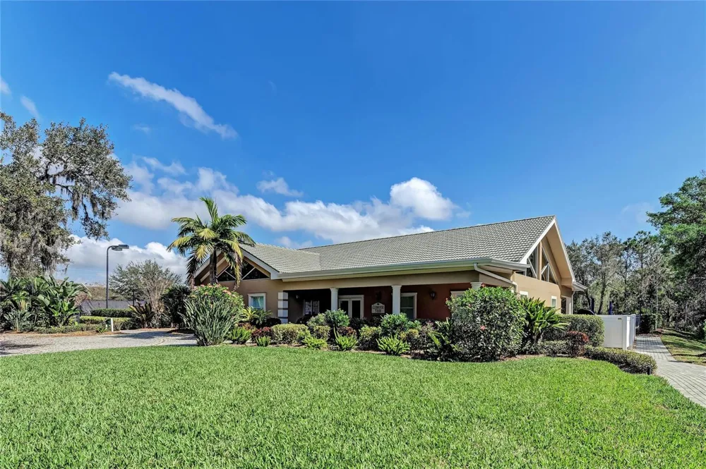 5200 MANORWOOD DRIVE #2D Sarasota, FL 34235