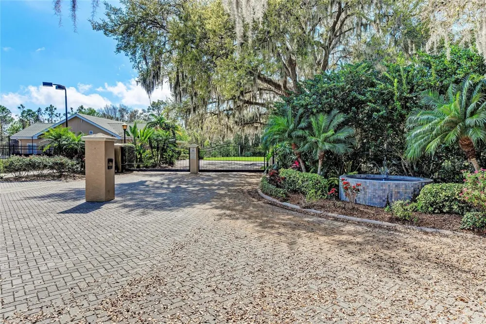 5200 MANORWOOD DRIVE #2D Sarasota, FL 34235