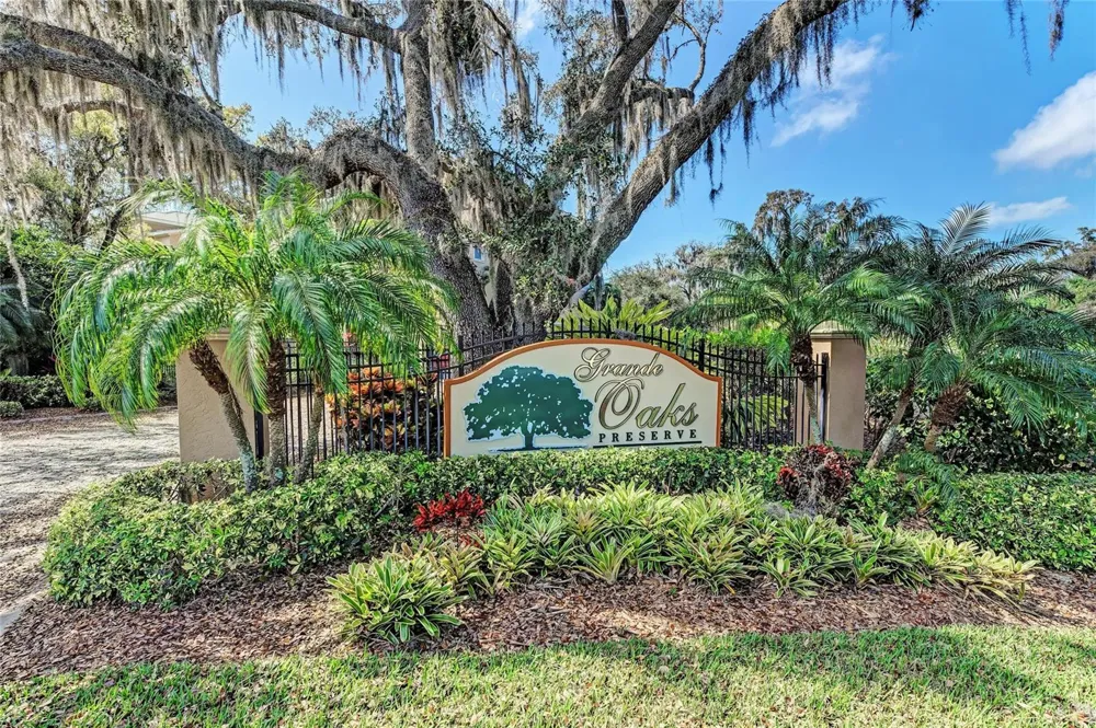 5200 MANORWOOD DRIVE #2D Sarasota, FL 34235