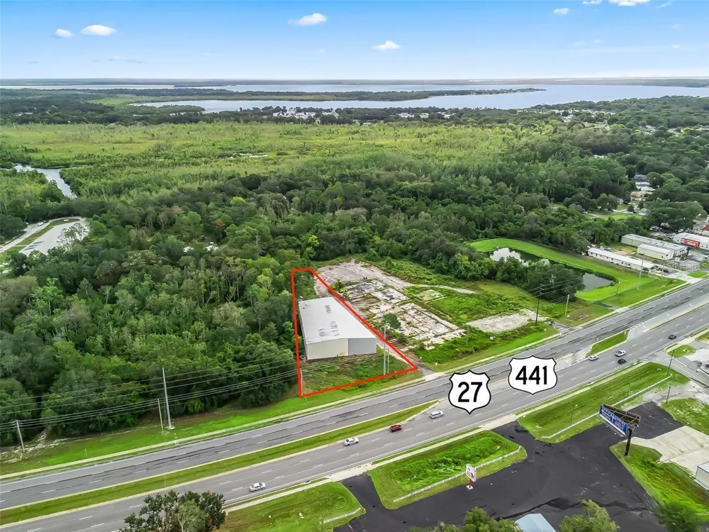 3155 US HIGHWAY 441/27 Fruitland Park, FL 34731