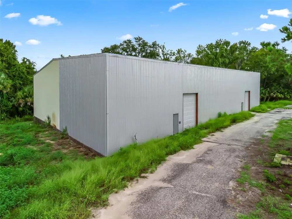 3155 US HIGHWAY 441/27 Fruitland Park, FL 34731