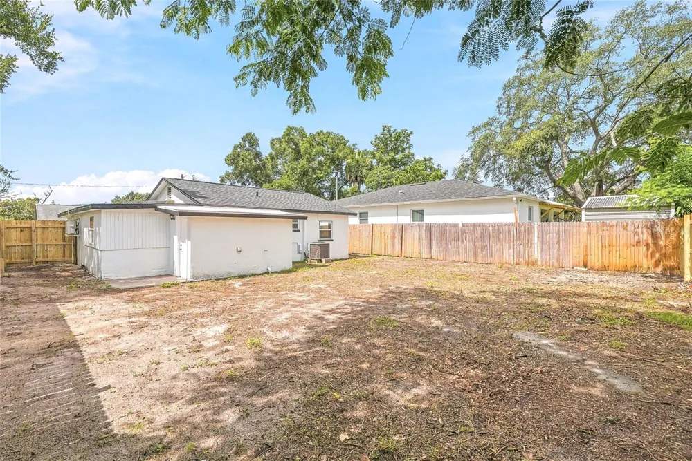2110 E NEDRO ROAD Tampa, FL 33604