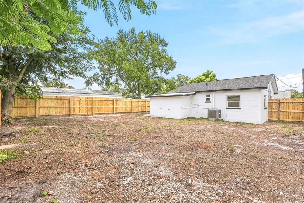 2110 E NEDRO ROAD Tampa, FL 33604