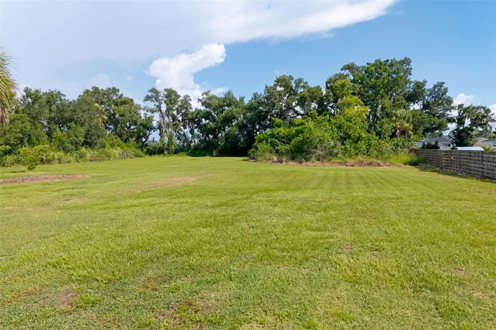 2612 61ST STREET E Palmetto, FL 34221