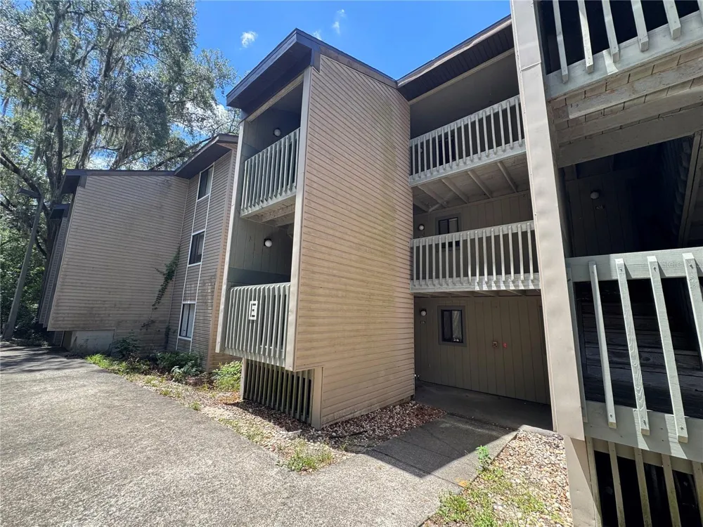 83 SE 16TH AVENUE #E102 Gainesville, FL 32601