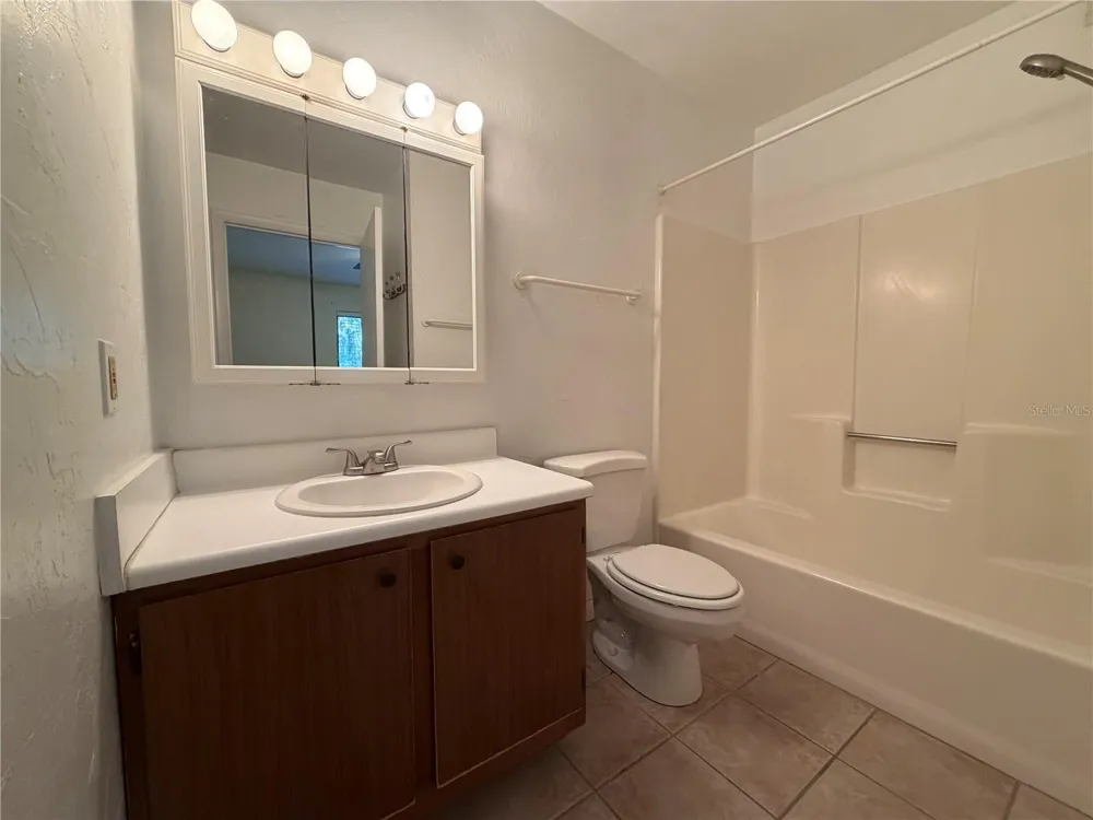 83 SE 16TH AVENUE #E102 Gainesville, FL 32601