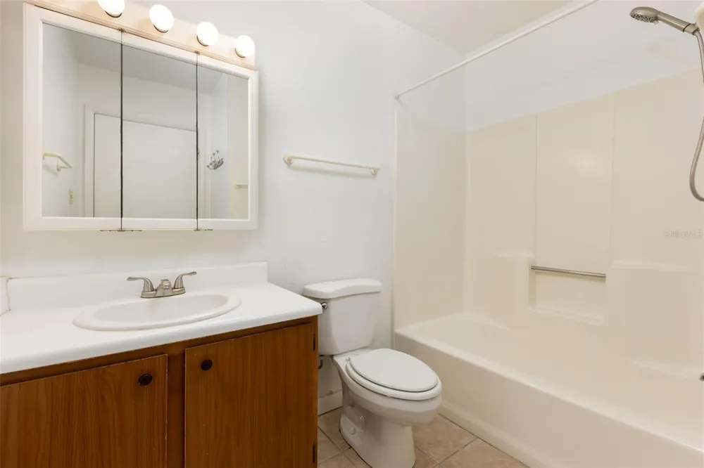 83 SE 16TH AVENUE #E102 Gainesville, FL 32601