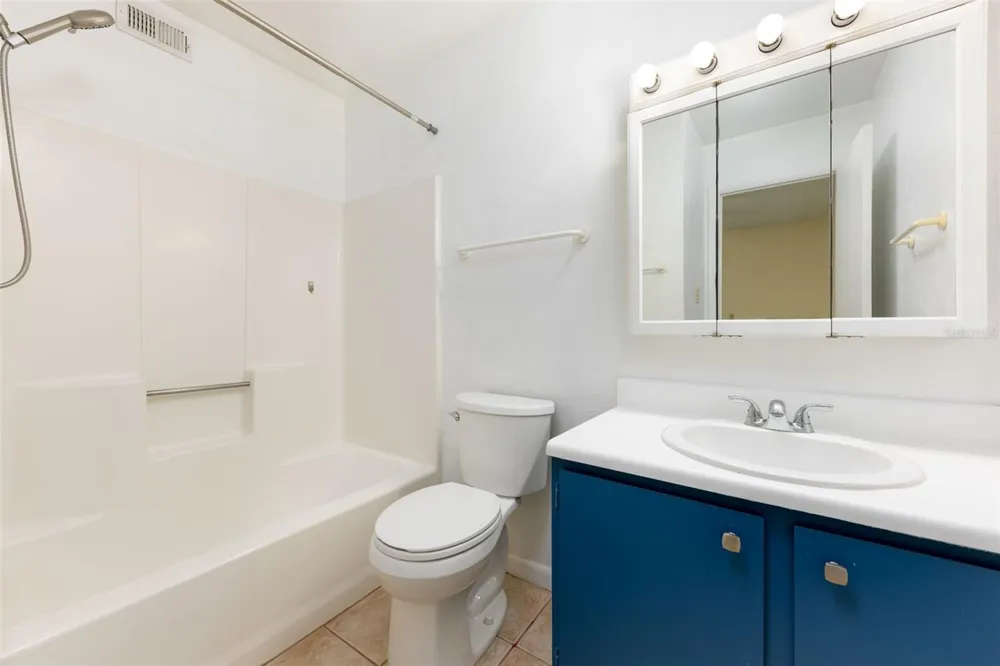 83 SE 16TH AVENUE #E102 Gainesville, FL 32601