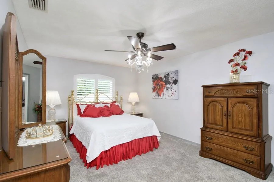831 FORESTWOOD DR Minneola, FL 34715