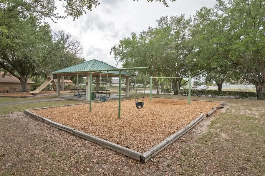831 FORESTWOOD DR Minneola, FL 34715