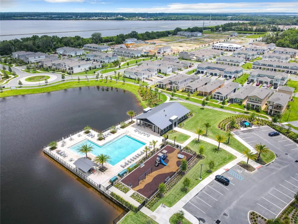 652 KIMBER LANE Debary, FL 32713