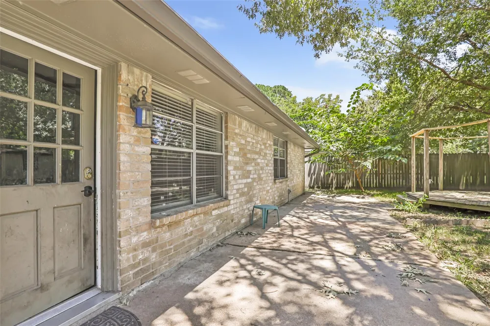 2414 Chanay Lane Kingwood, TX 77339