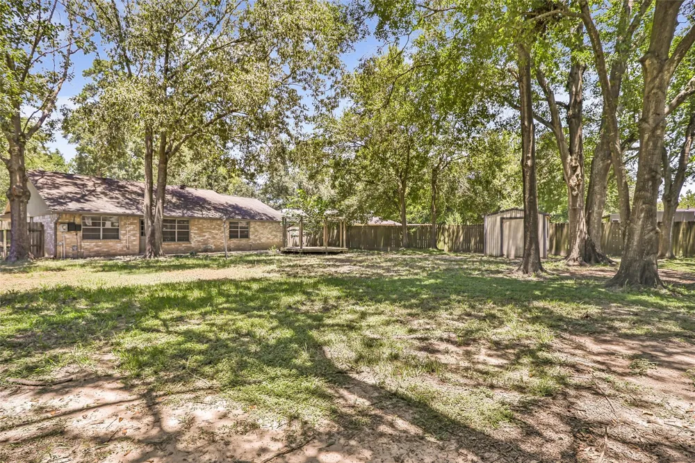2414 Chanay Lane Kingwood, TX 77339