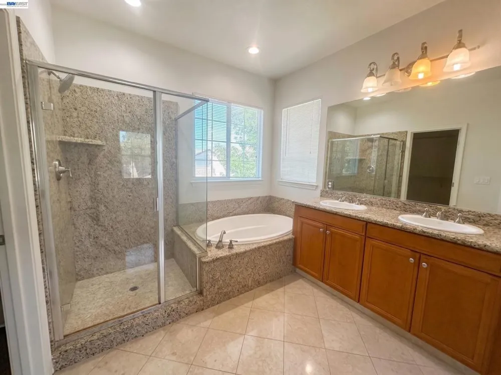 60 S Pacifico St Mountain House, CA 95391