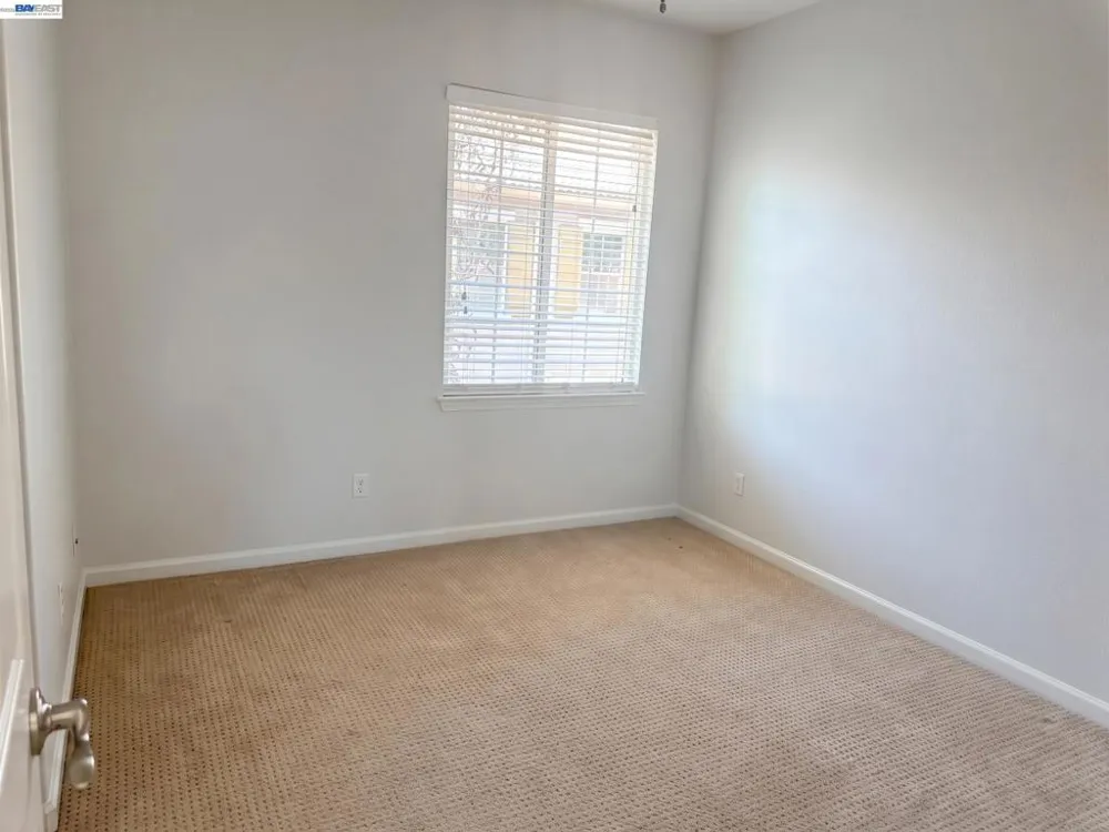 60 S Pacifico St Mountain House, CA 95391