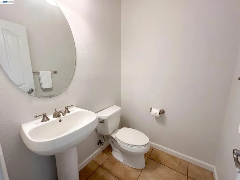60 S Pacifico St Mountain House, CA 95391