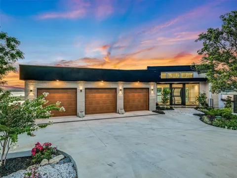 12890 Park Drive