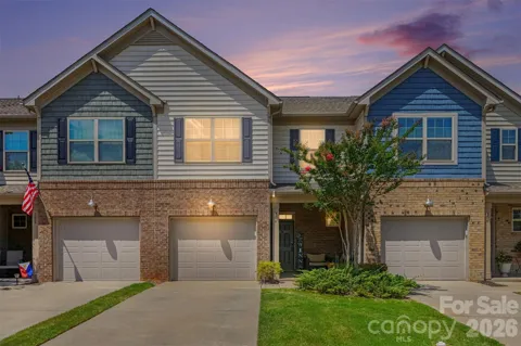 306 Ascot Run Way