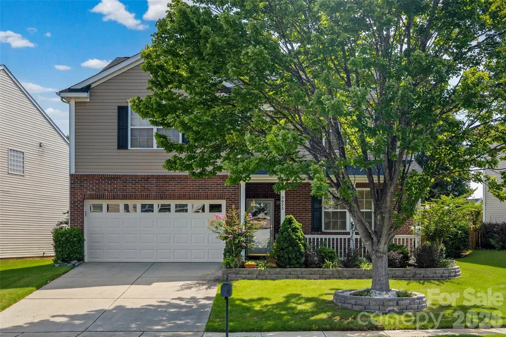 2025 Savannah Hills Drive Matthews, NC 28105