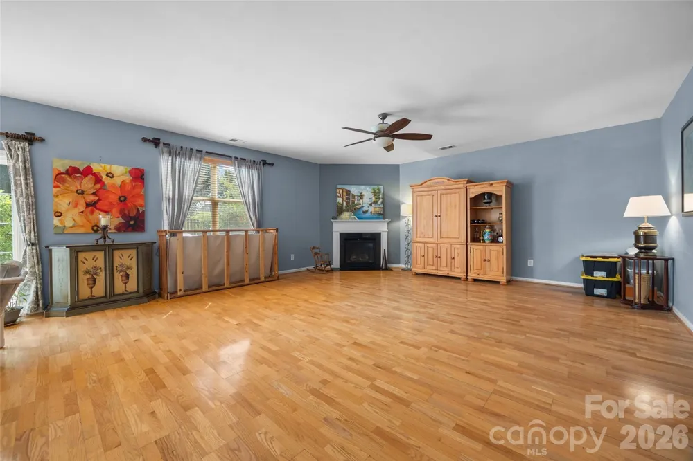 2025 Savannah Hills Drive Matthews, NC 28105
