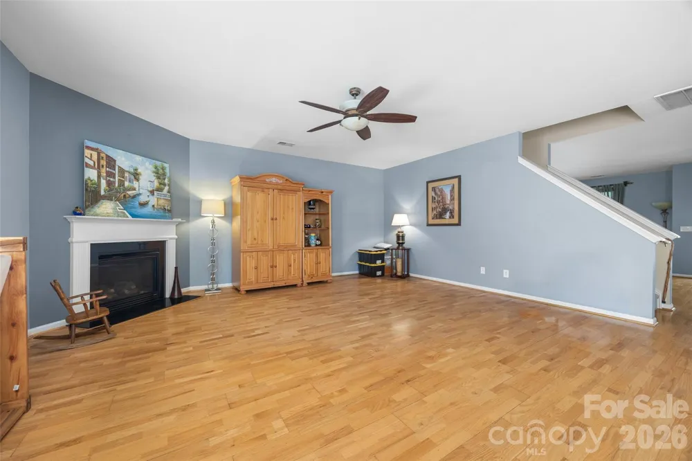 2025 Savannah Hills Drive Matthews, NC 28105