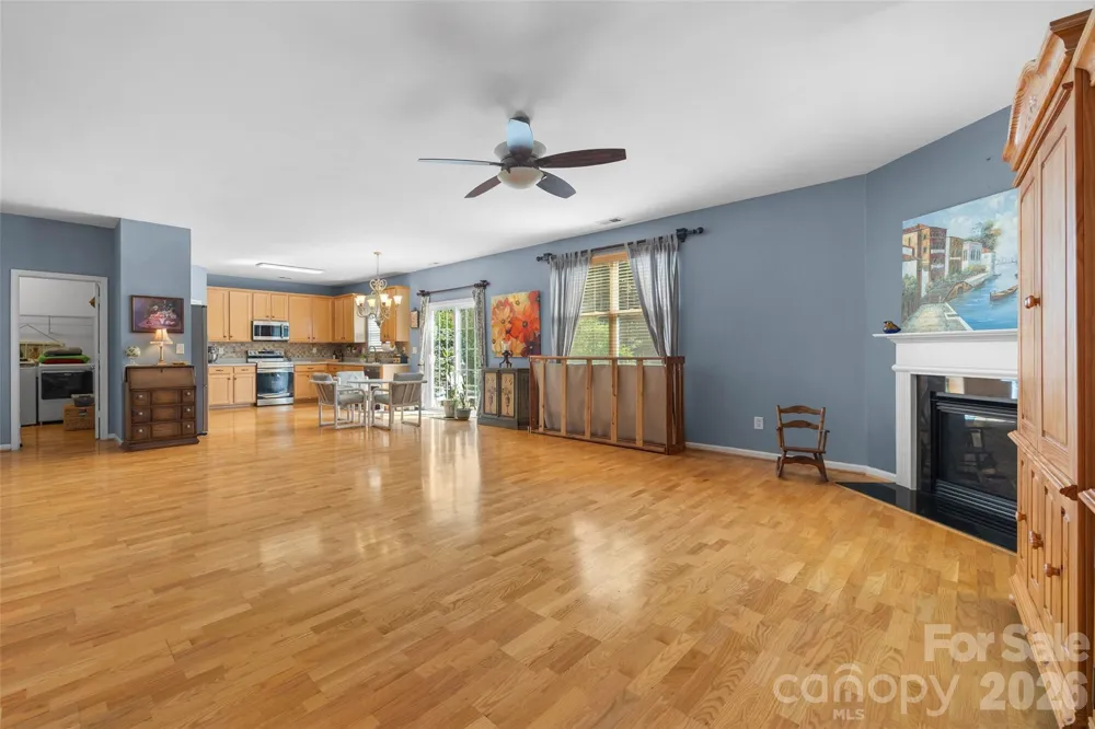 2025 Savannah Hills Drive Matthews, NC 28105