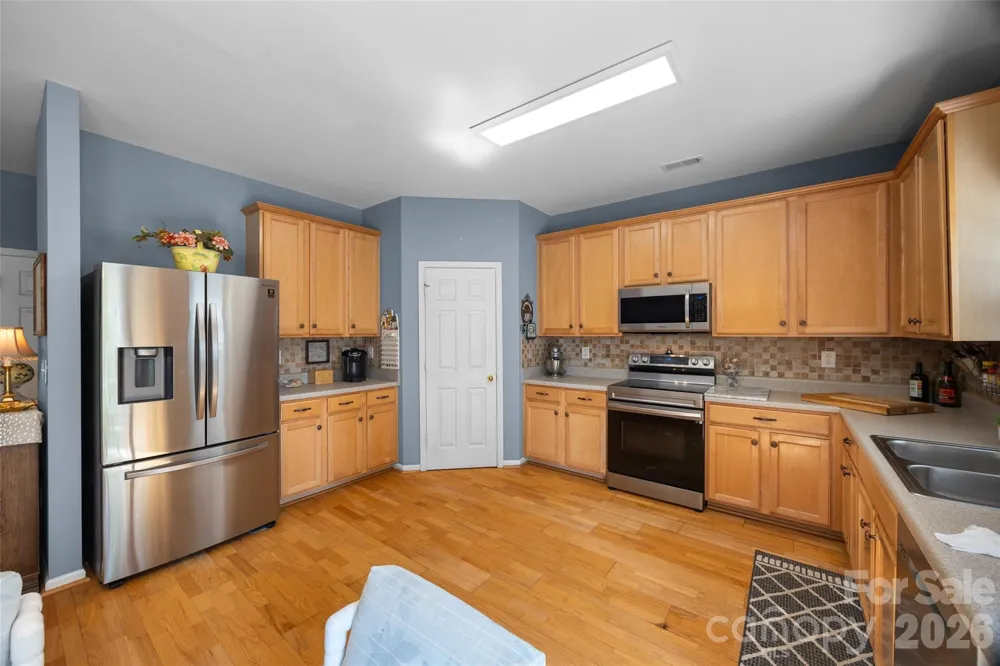 2025 Savannah Hills Drive Matthews, NC 28105