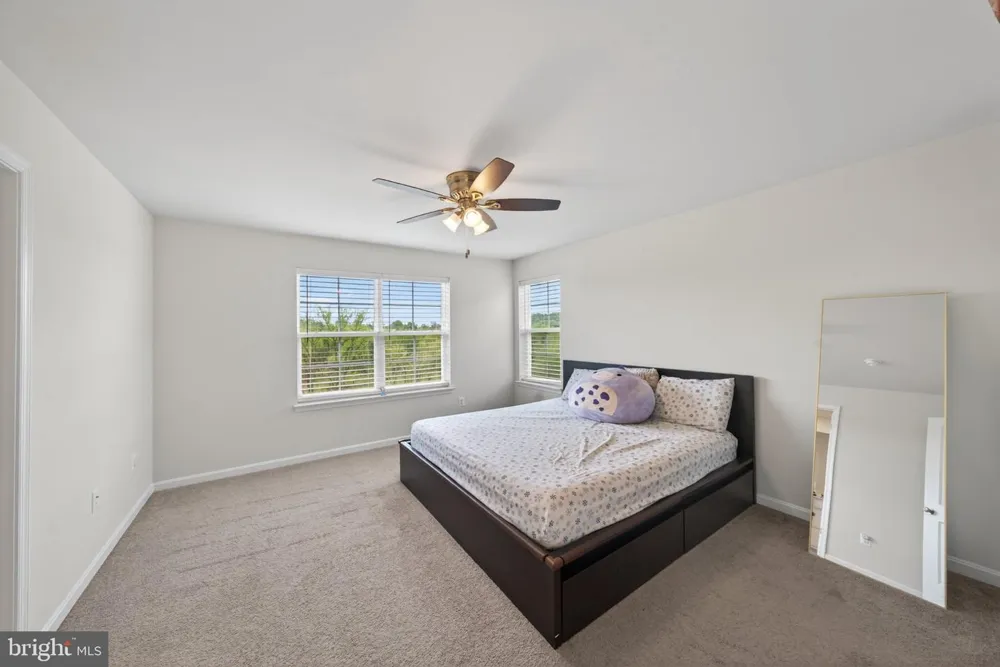 41 EXTROVERT DRIVE Charles Town, WV 25414
