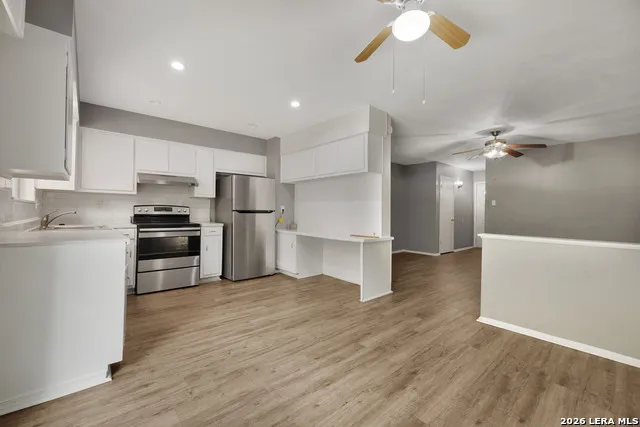 6012 Evers Rd Leon Valley, TX 78238