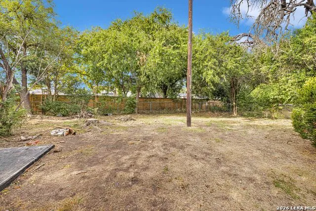 6012 Evers Rd Leon Valley, TX 78238