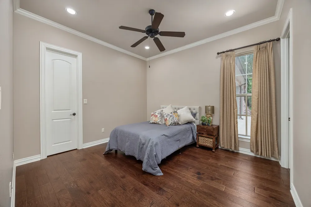 1915 Stonegate Valley Drive Tyler, TX 75703