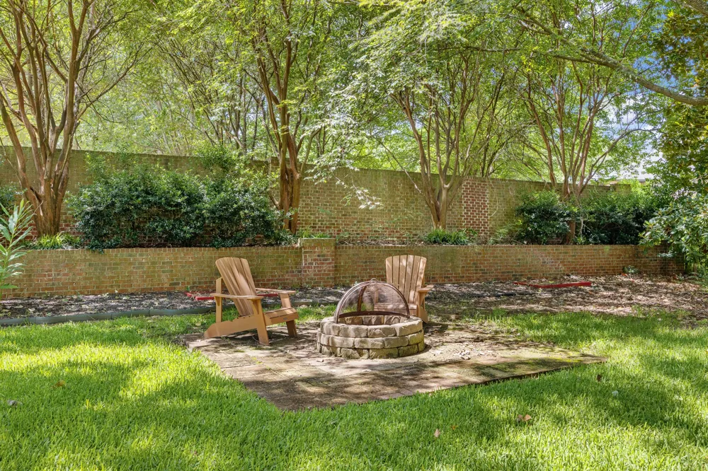1915 Stonegate Valley Drive Tyler, TX 75703
