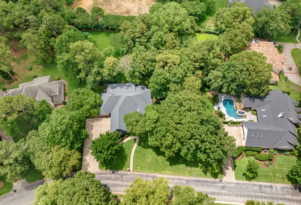 1915 Stonegate Valley Drive Tyler, TX 75703