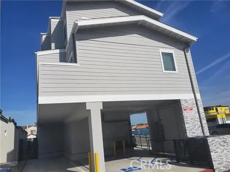 16741 Pacific Coast #201 Sunset Beach, CA 90742