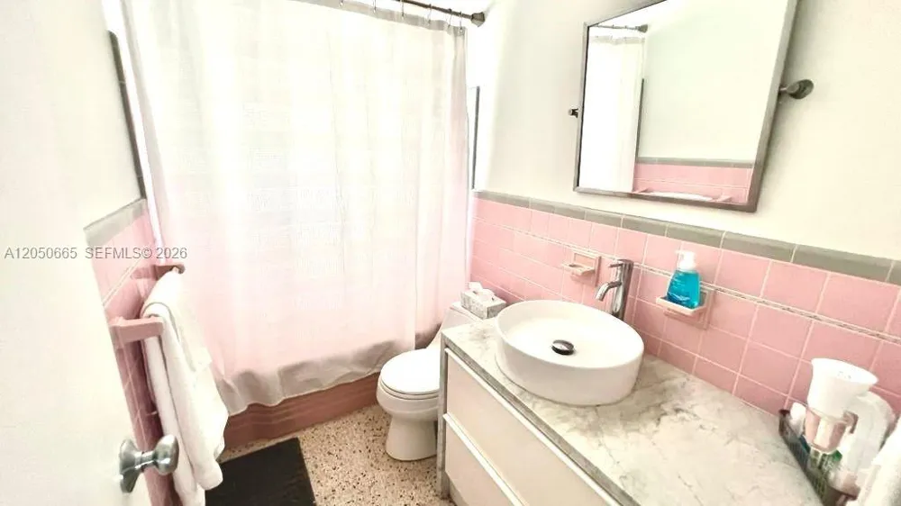262 Bombay Ave Lauderdale By The Sea, FL 33308